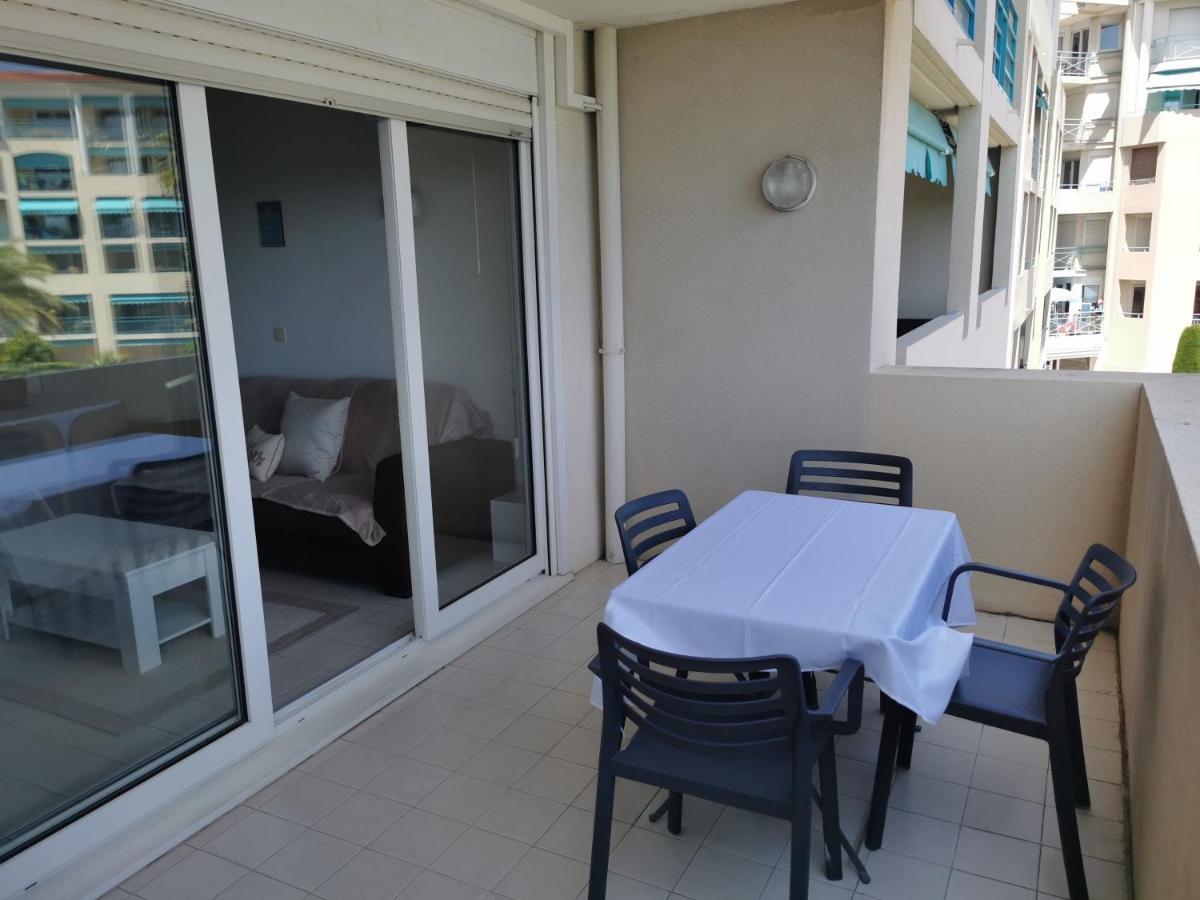 Antibes Les Pins 2 Pieces Vue Mer Piscine Parking Apartman Kültér fotó