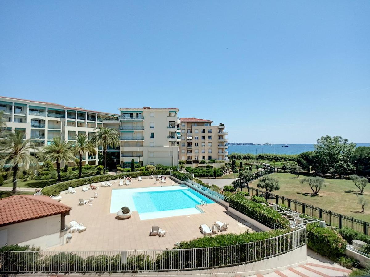 Antibes Les Pins 2 Pieces Vue Mer Piscine Parking Apartman Kültér fotó